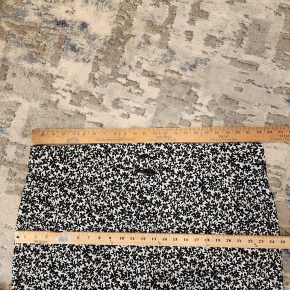 Lane Bryant Allie Black White Floral Pull on Stretch pants. Women's plus size 28 - Picture 14 of 15